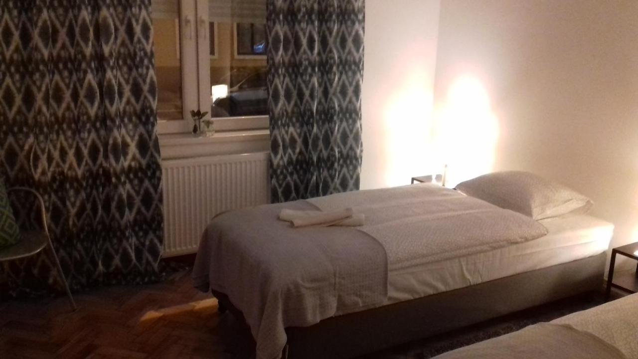 Hills Apartments Vrsac Luaran gambar