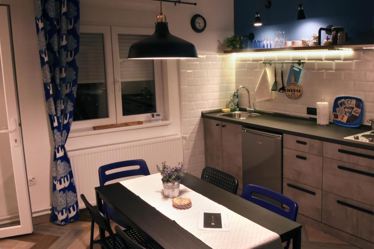Hills Apartments Vrsac Luaran gambar