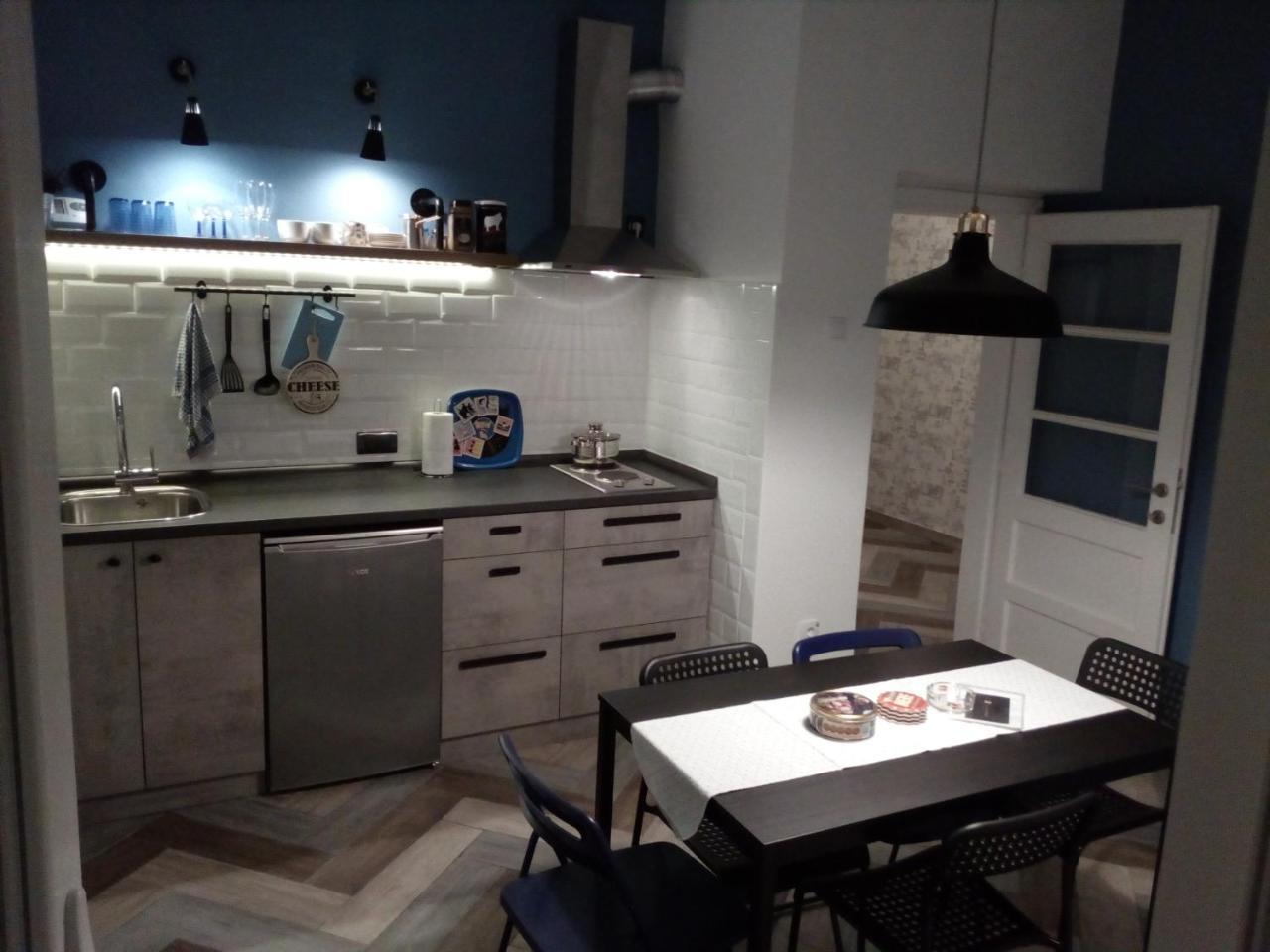 Hills Apartments Vrsac Luaran gambar