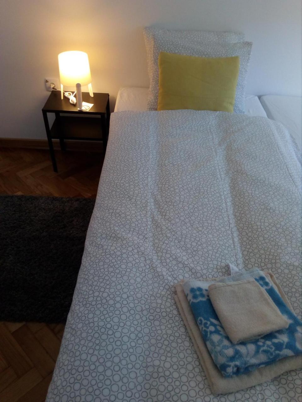 Hills Apartments Vrsac Luaran gambar